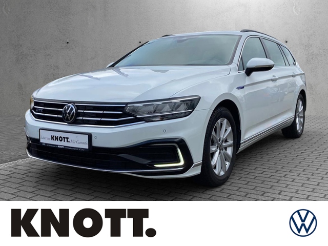 VW Passat Variant GTE