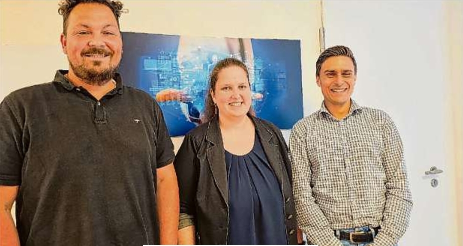 Forschen am Einsatz Künstlicher Intelligenz in der Pflege (v.l.): Robert Freund, Julia Röglin und Robert Holzschuh von der Thiem Research GmbH in Cottbus.
