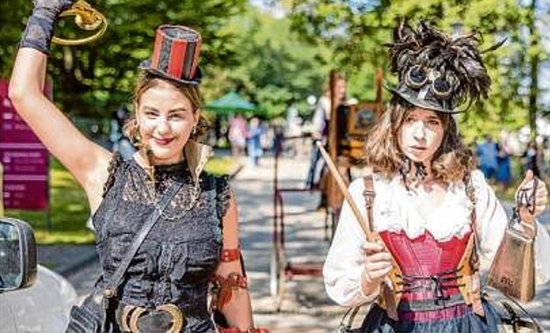 Die Steampunker aus Katowice gehören  zu den Hinguckern des Spektakels
