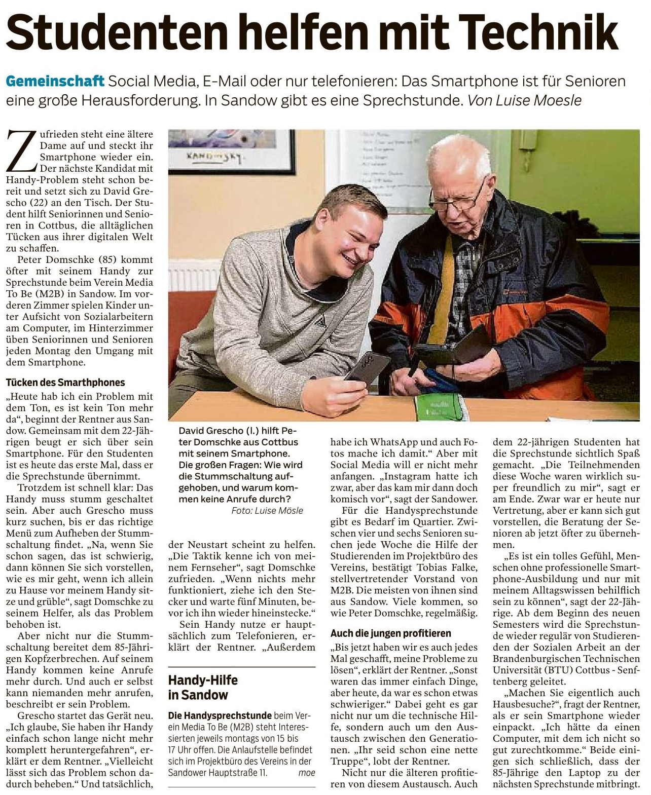 Studenten helfen mit der Technik