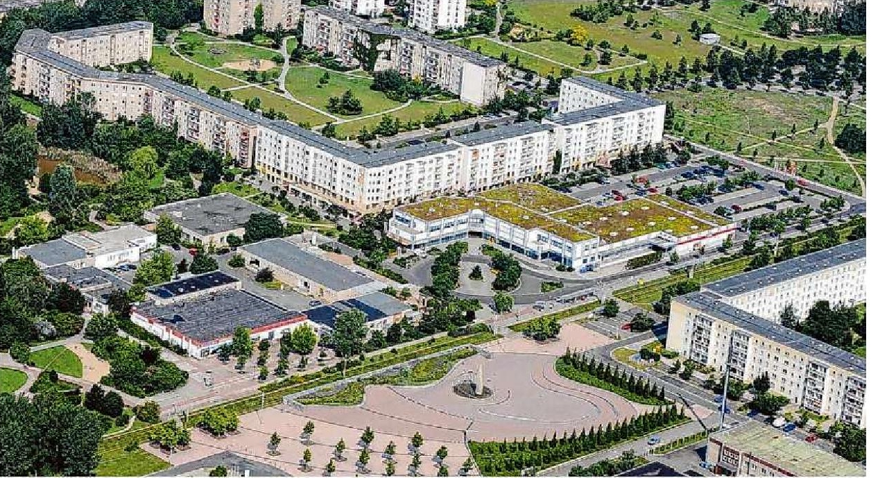  Luftaufnahme mit Blick auf den Ernst-Mucke-Platz in Neu-Schmellwitz.