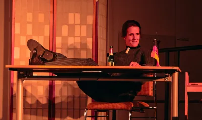 Schauspielerin Anja Kimmelmann in der Theatervorstellung „Monika Haeger – inside stasi“