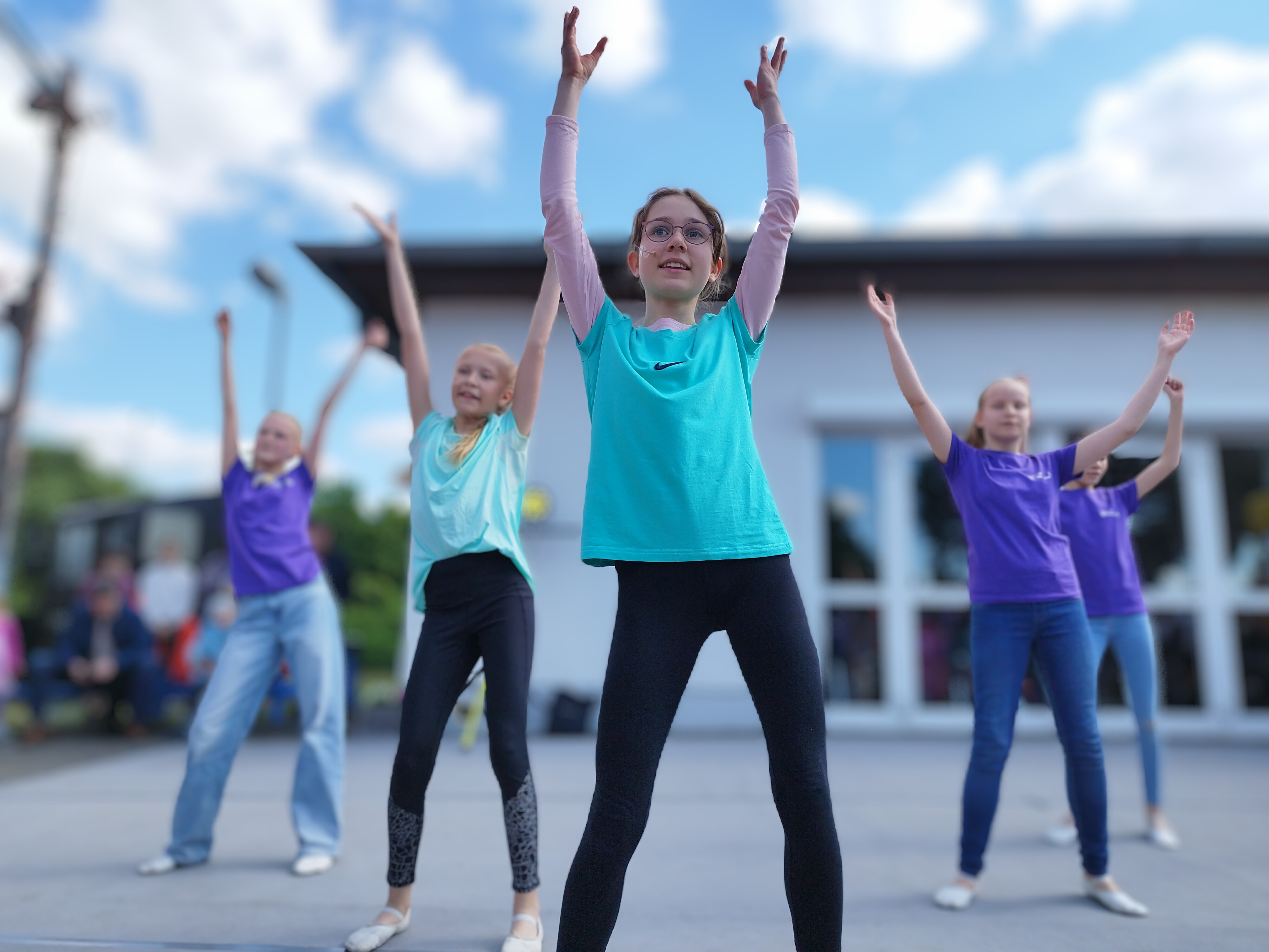 Das Cottbuser Kindermusica mit Musik, Tanz und Gesang