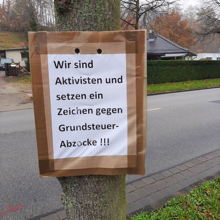 Pappschilder in Spremberg