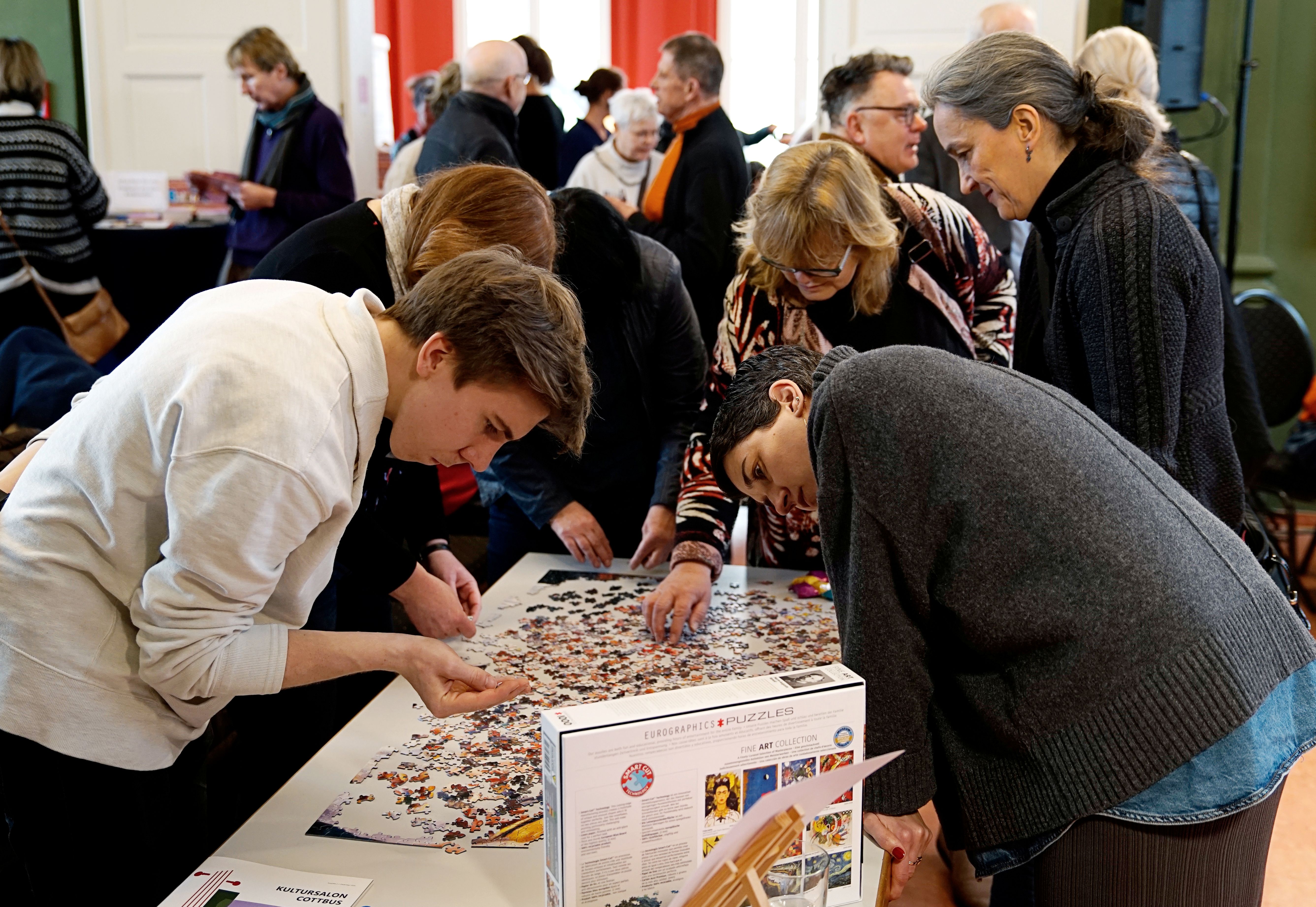 Szenen aus bisherigen Veranstaltungen des Kultursalons.