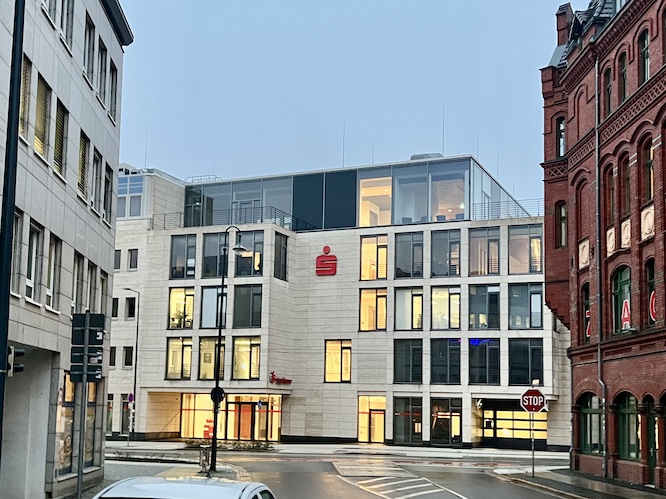 Hauptgebäude der Sparkasse Spree-Neiße