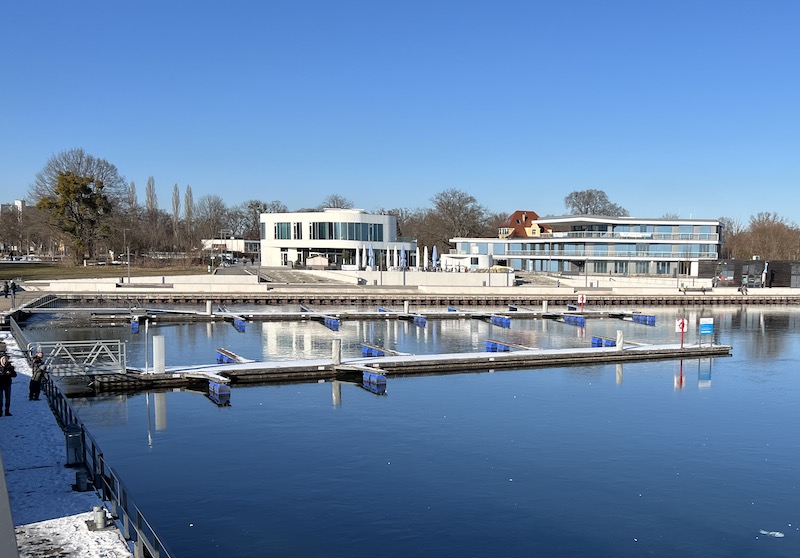 Blick auf den Stadthafen Senftenberg