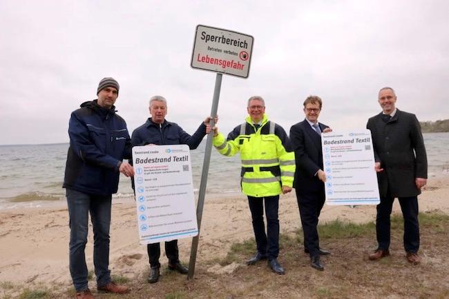 Gaben heute einen Teil des Sedlitzer Sees frei (v.l.n.r.): Martin Wolf (Leiter Infrastruktur Zweckverband LSB), Detlev Wurzler (Verbandsvorsteher Zweckverband LSB), Gerd Richter (Sanierungsbereichsleiter Lausitz LMBV), Andreas Pfeiffer (Bürgermeister Senftenberg), Marcus Lein (Ehrenamtlicher Bürgermeister Neu-Seeland)