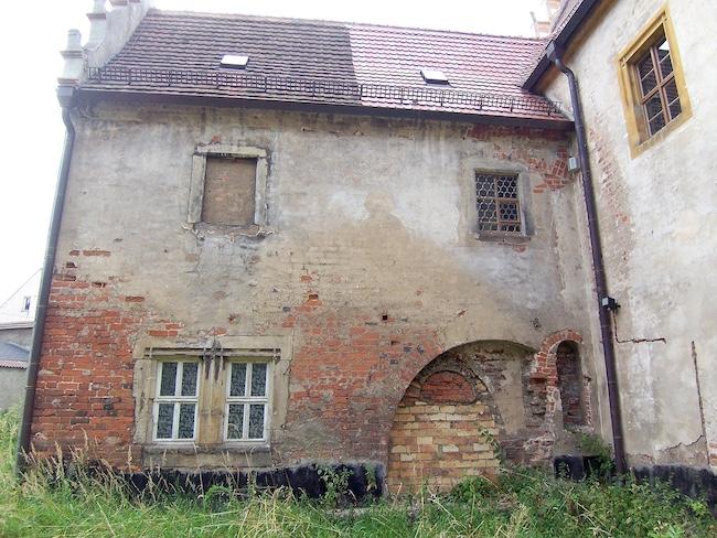 Der Innenhof des Museum 2008 und heute