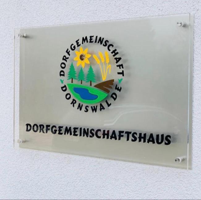 Weitere Fotos bspw. der Teilnehmer und Zuschauer aus dem Dorfgemeinschaftshaus wurden leider nicht geduldet.