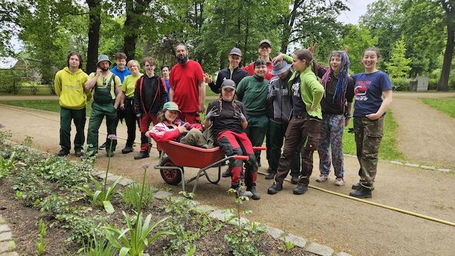 Junges Engagement für Biodiversität und historische Gärten - FSJ-Seminar im Ostdeutschen Rosengarten Forst (Lausitz)