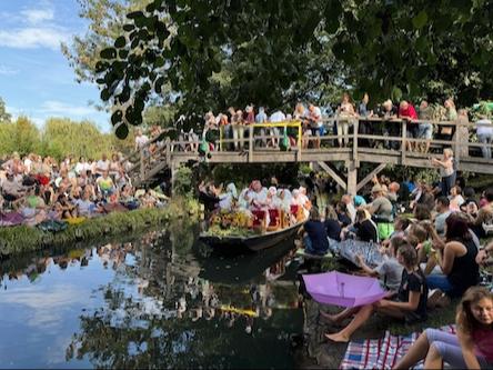 Reger Besucherzahl im Spreewald, beim Lübbener Kahnkorso