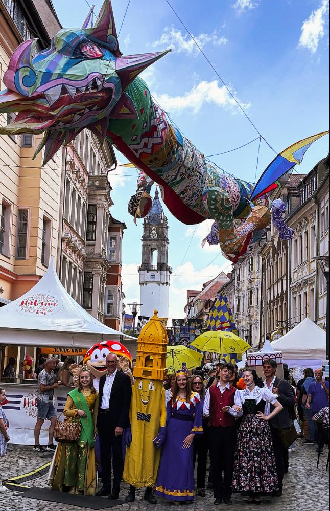 Parade der Vielfalt, Stadtverwaltung