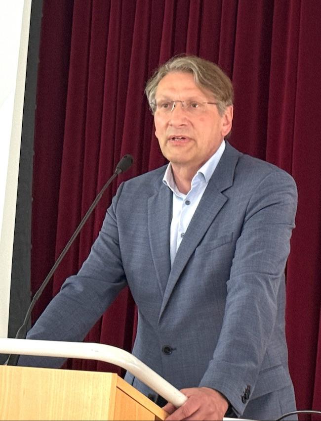 Prof. Beckmann