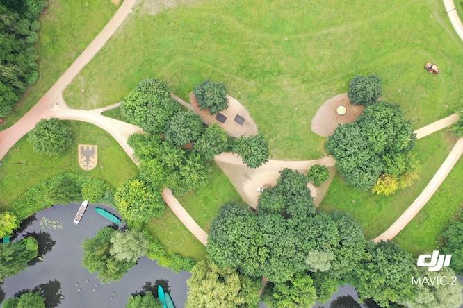 Die Schlossinsel aus luftiger Höhe