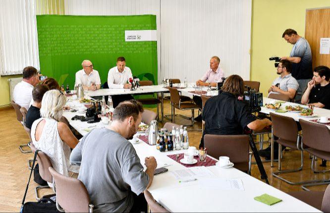  Pressegespräch 100 Tage im Amt mit Landrat Marcel Schmidt in der Kreisverwaltung in Herzberg.