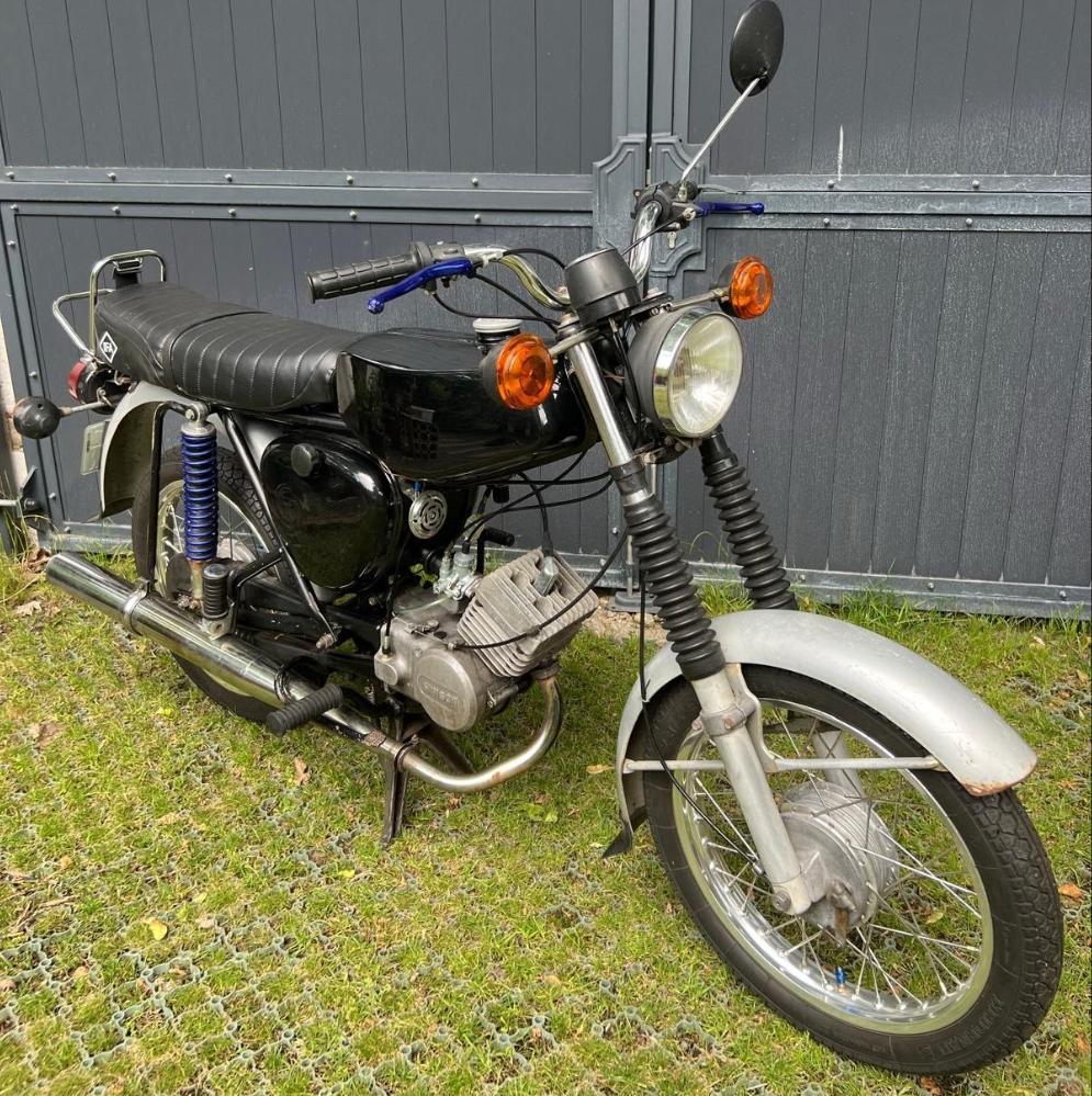 Das Flagschiff der Simson-Reihe: Die S51 B, hier mit einer Neulackierung in schwarz