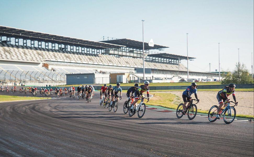Radsport-Highlight am DEKRA Lausitzring:  VELOFONDO Bike Festival am 5. und 6. September