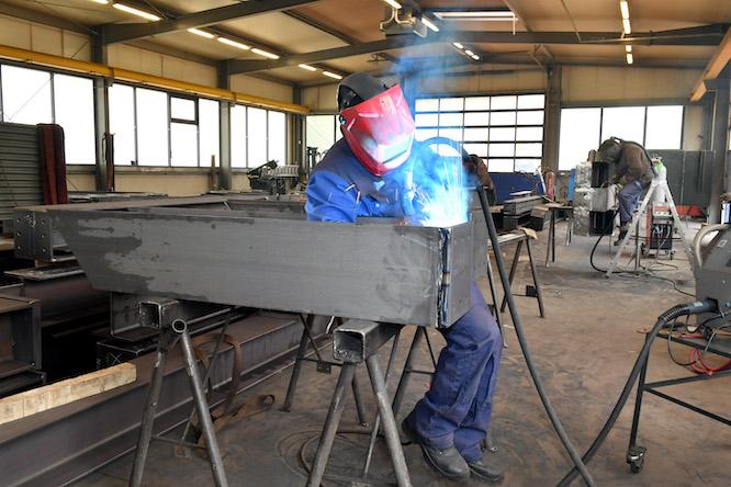 Die Handwerksbetriebe in Südbrandenburg zeigen sich widerstandsfähig. Die Entwicklungen der Gewerbegruppen sind unterschiedlich. Wachstum verzeichneten die Handwerke für den gewerblichen Bedarf wie z. B. Feinwerkmechaniker, Elektromaschinenbauer, Landmaschinenmechaniker, Kälteanlagenbauer oder Metallbauer.